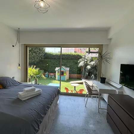 Avec Jardin A 50m Des Plages Et Restaurants Apartment Saint-Laurent-du-Var